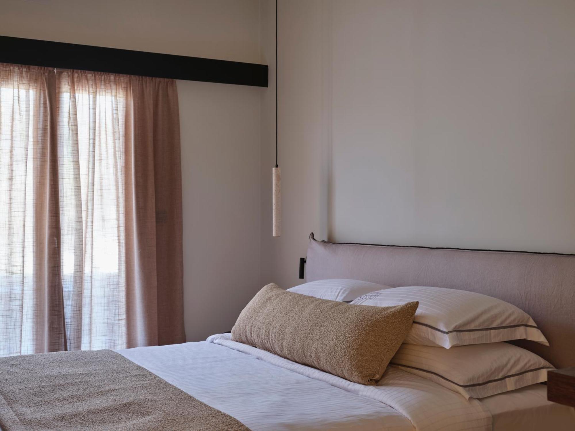 Loizos Stylish Residences Fira  Exterior foto